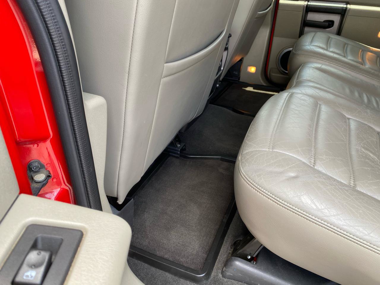 Used 2004 HUMMER H2 AWD/4WD image 27
