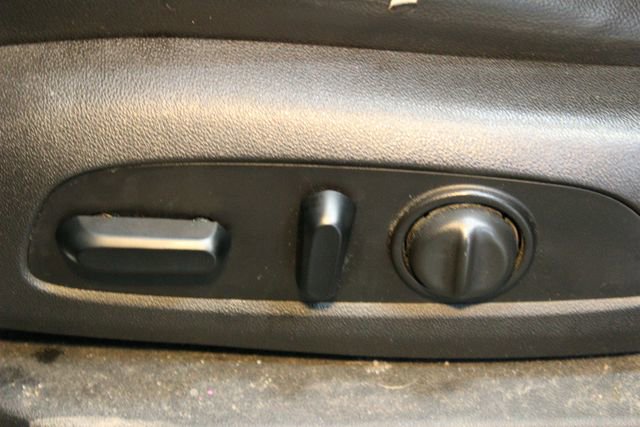 Used 2018 Chevrolet Traverse RS FWD image 16