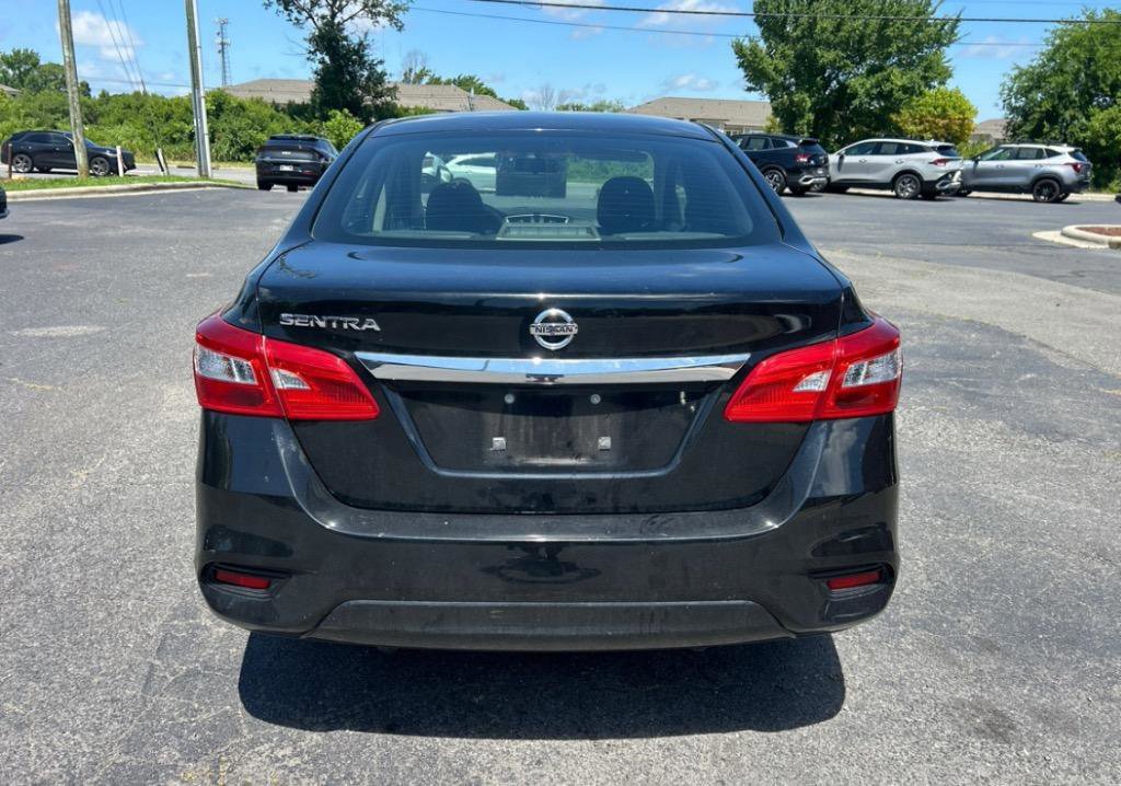 Used 2017 Nissan Sentra S image 6