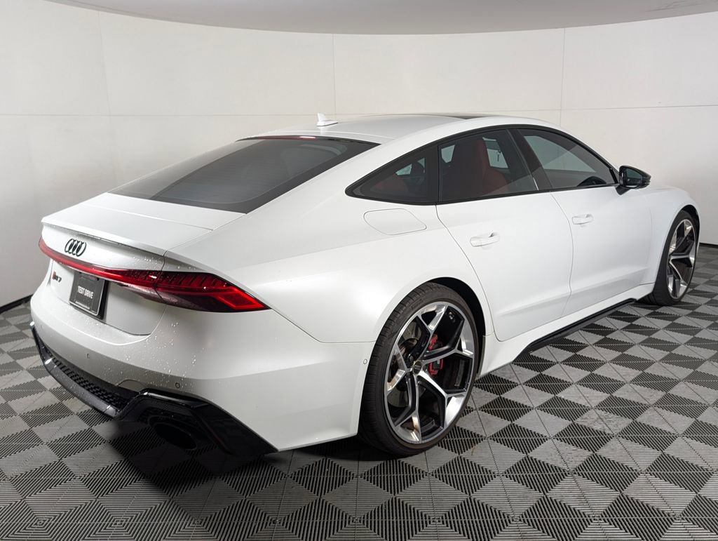 Used 2024 Audi RS 7 Performance image 7