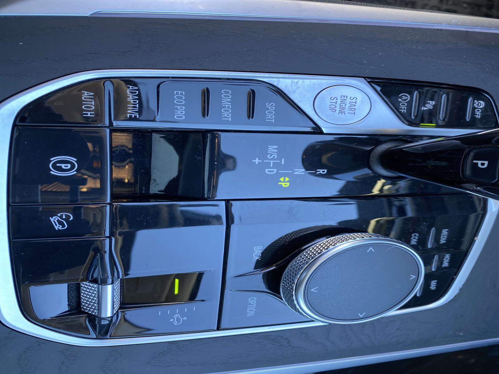 Used 2020 BMW X7 xDrive40i w/ Cold Weather Package image 13