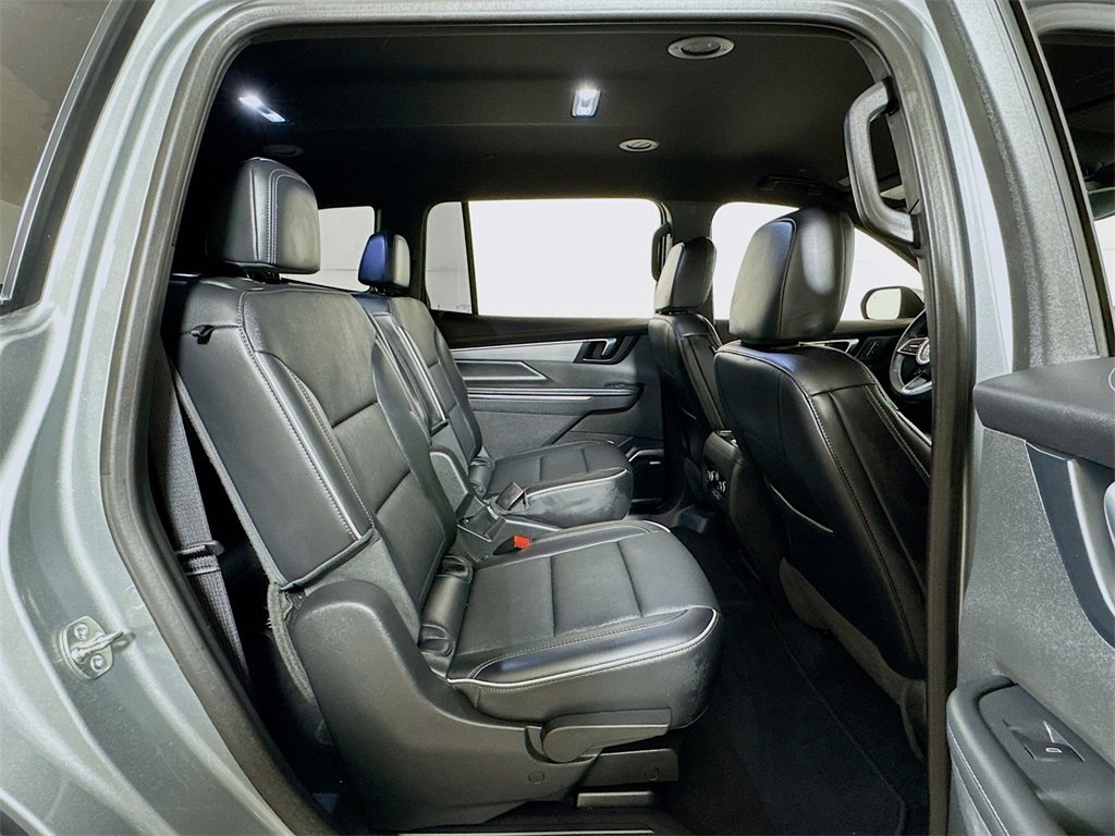 Certified 2025 Buick Enclave Preferred image 27