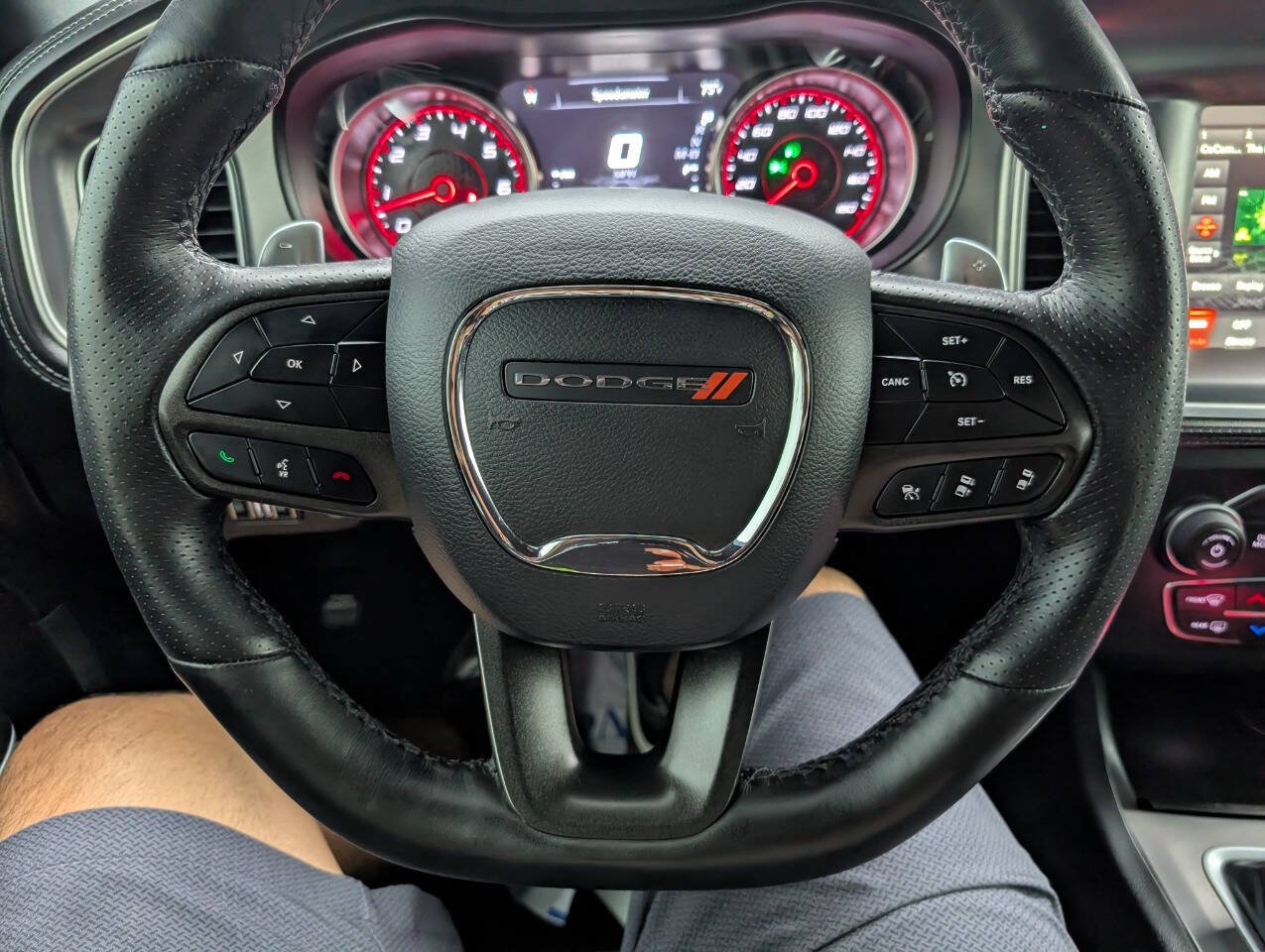 Used 2022 Dodge Charger Scat Pack w/ Dynamics Package RWD image 22