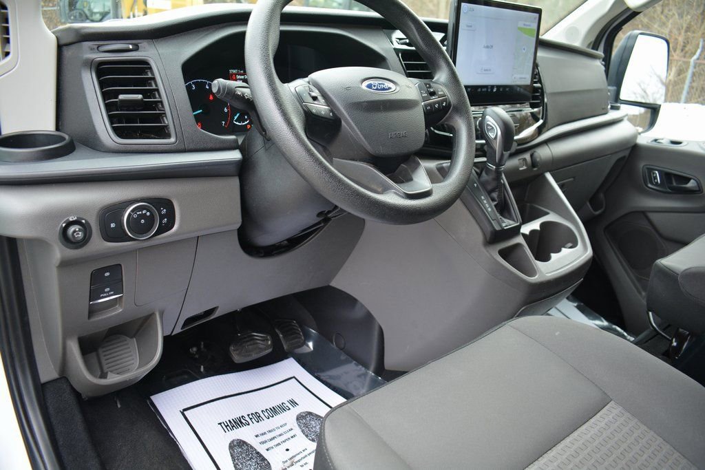 Used 2023 Ford Transit 350 XLT image 10