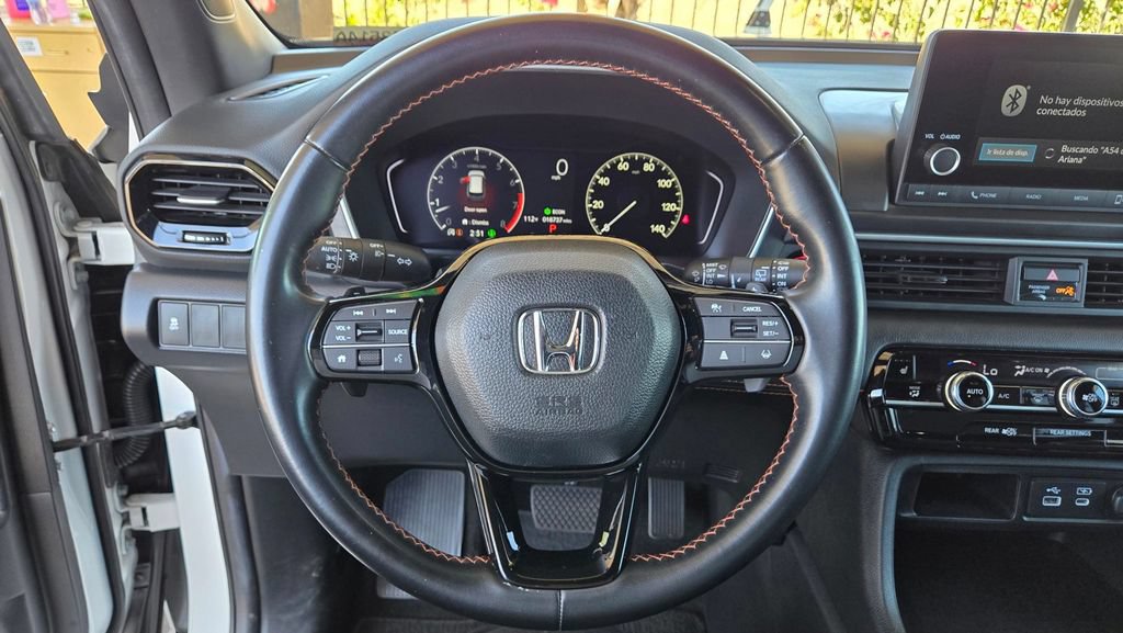 Used 2025 Honda Pilot Sport image 26