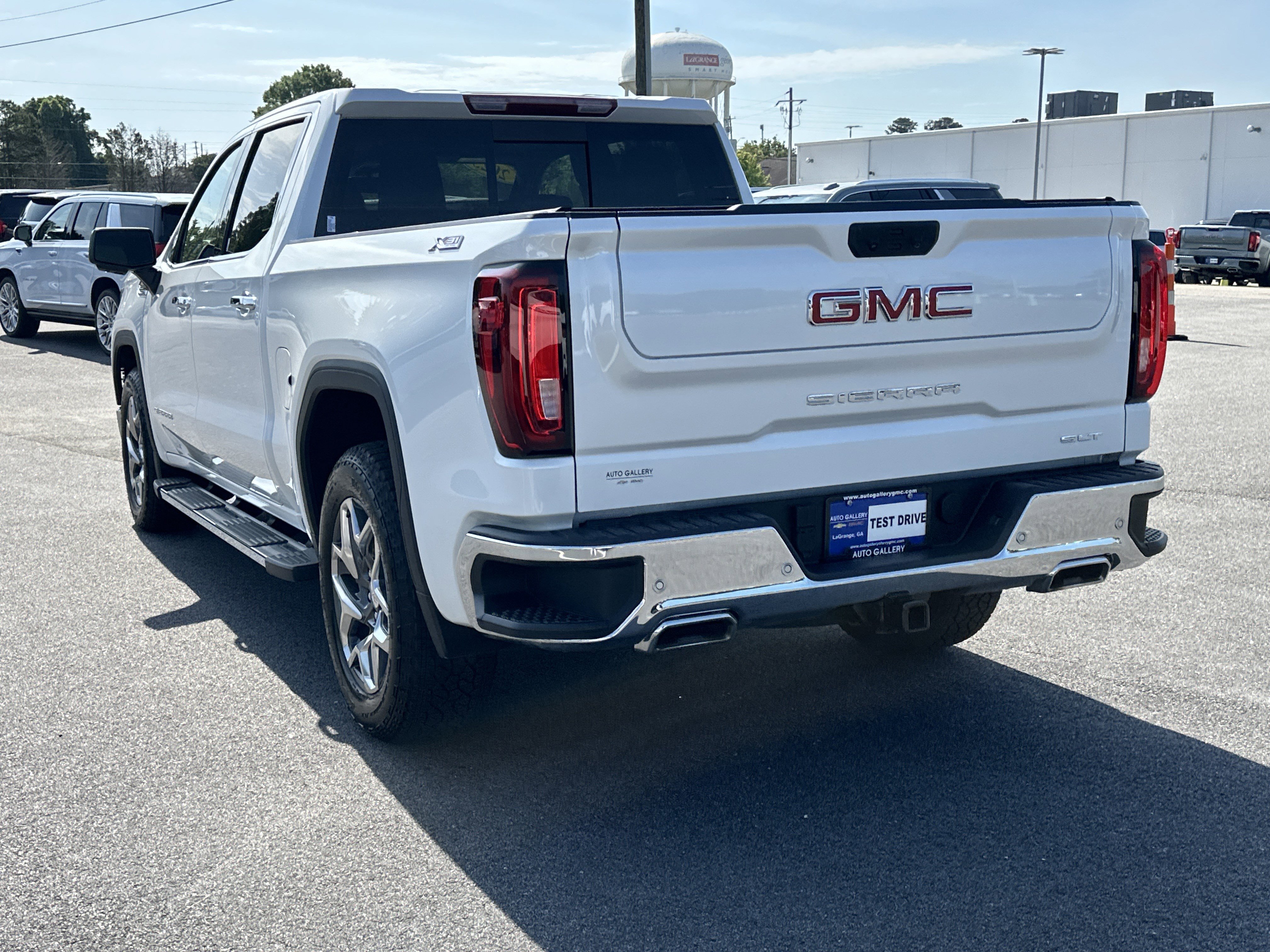 Certified 2025 GMC Sierra 1500 SLT w/ SLT Premium Plus Package AWD/4WD image 8