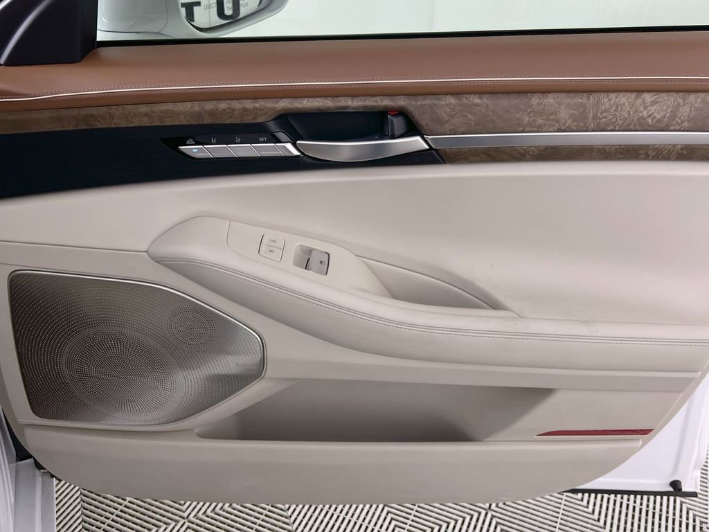 Used 2020 Genesis G90 3.3T Premium image 35