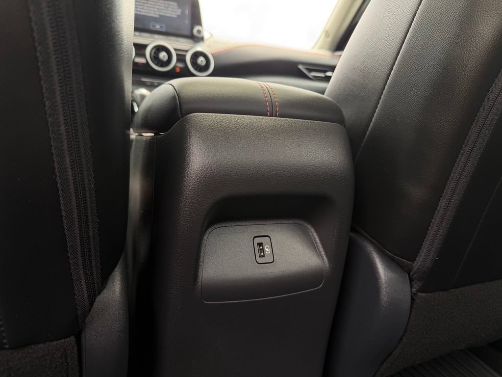 Used 2024 Nissan Sentra SR w/ SR Premium Package FWD image 30