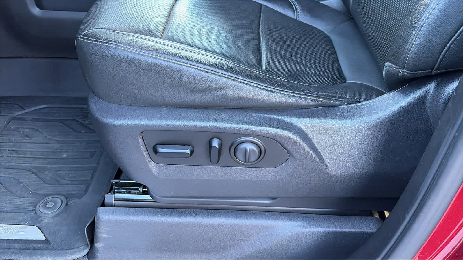 Used 2019 GMC Sierra 1500 SLT w/ SLT Premium Plus Package image 9