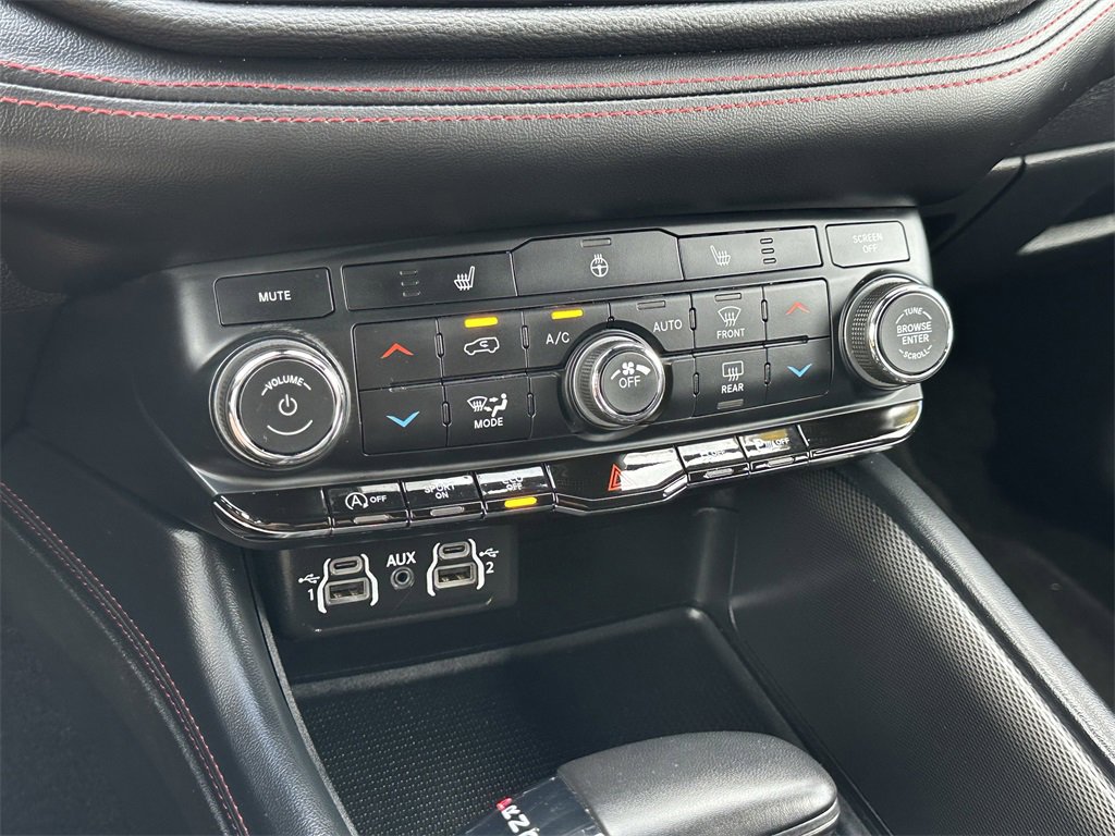 Used 2023 Dodge Durango GT image 26