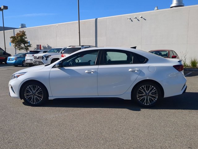 Used 2023 Kia Forte GT-Line w/ GT-Line Premium Package image 9