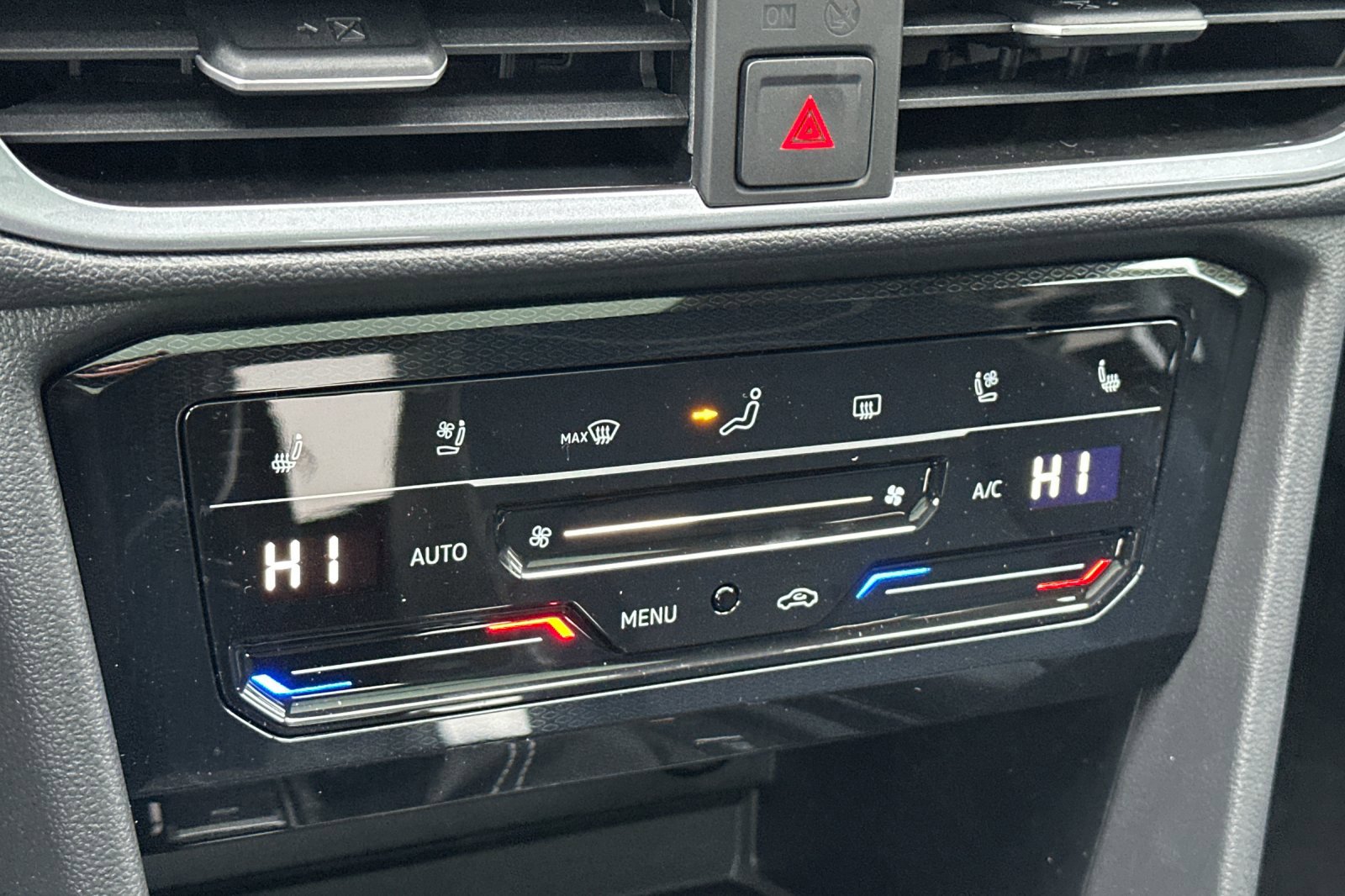 New 2026 Volkswagen Taos SEL image 21