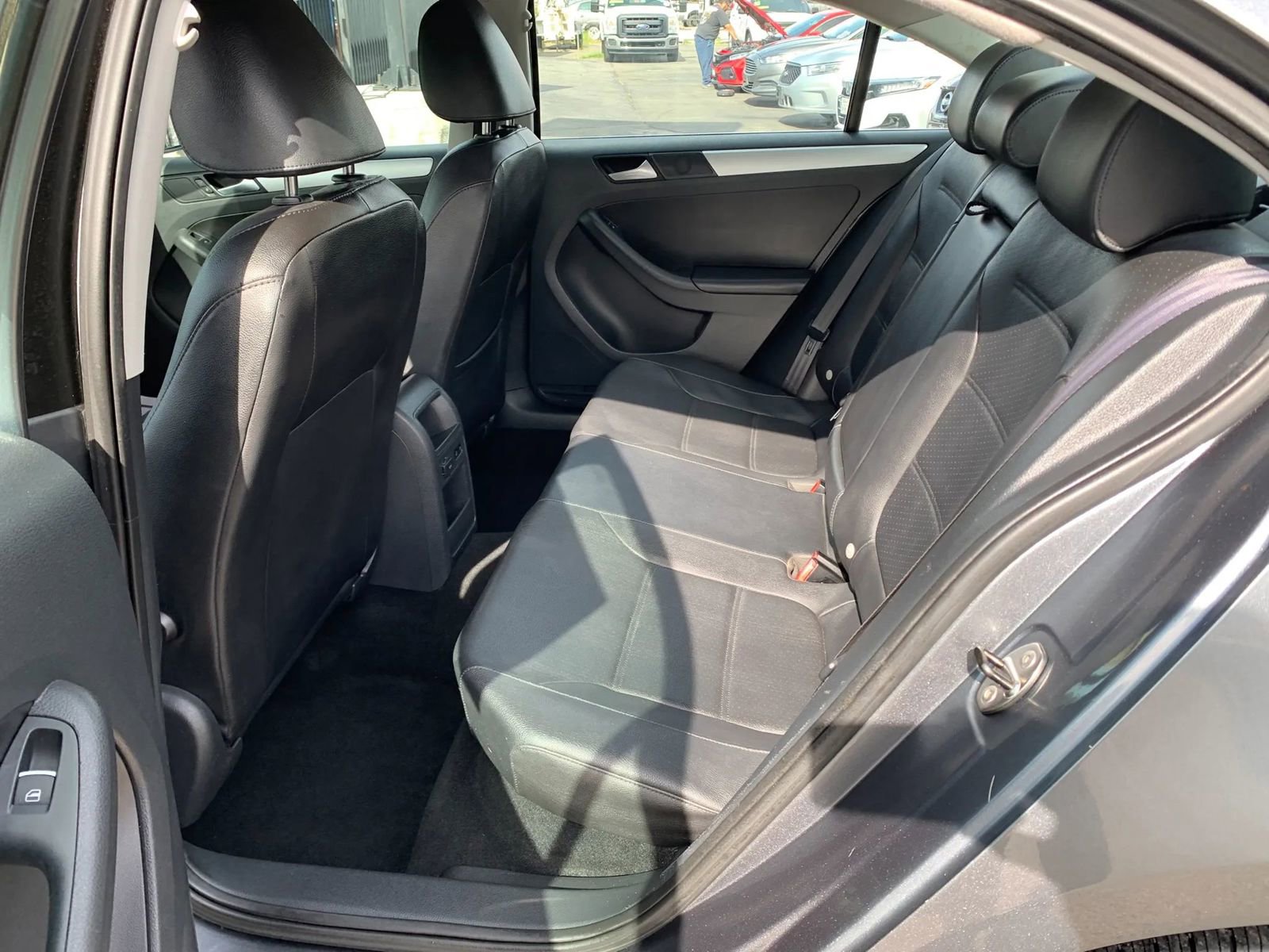 Used 2013 Volkswagen Jetta SE FWD image 10