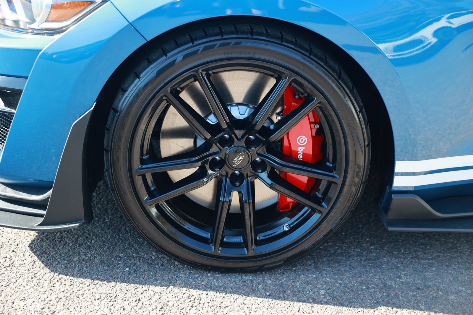 Used 2021 Ford Mustang Shelby GT500 w/ Technology Package RWD image 17