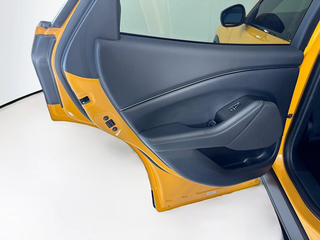 Used 2022 Ford Mustang Mach-E Select RWD image 26