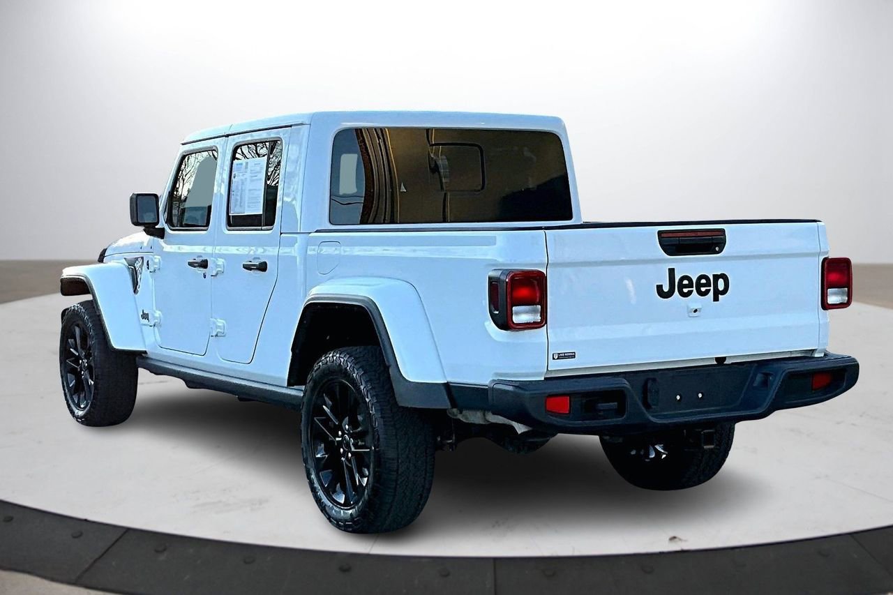 Certified 2025 Jeep Gladiator Sport image 7