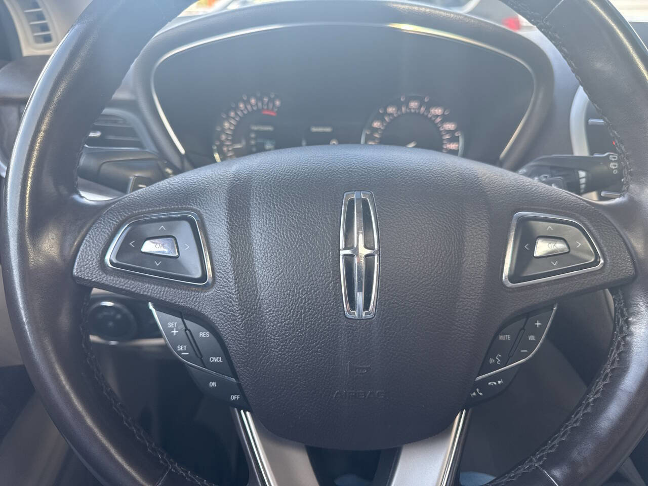 Used 2018 Lincoln MKC Reserve w/ Lincoln MKC Climate Package AWD/4WD image 27
