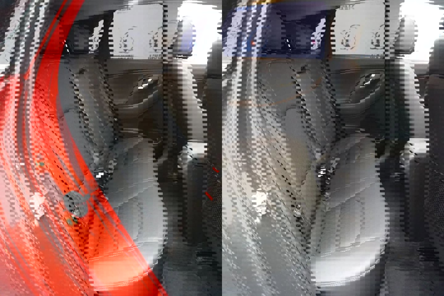 Used 2020 Hyundai Elantra GT w/ Style Package 02 image 17