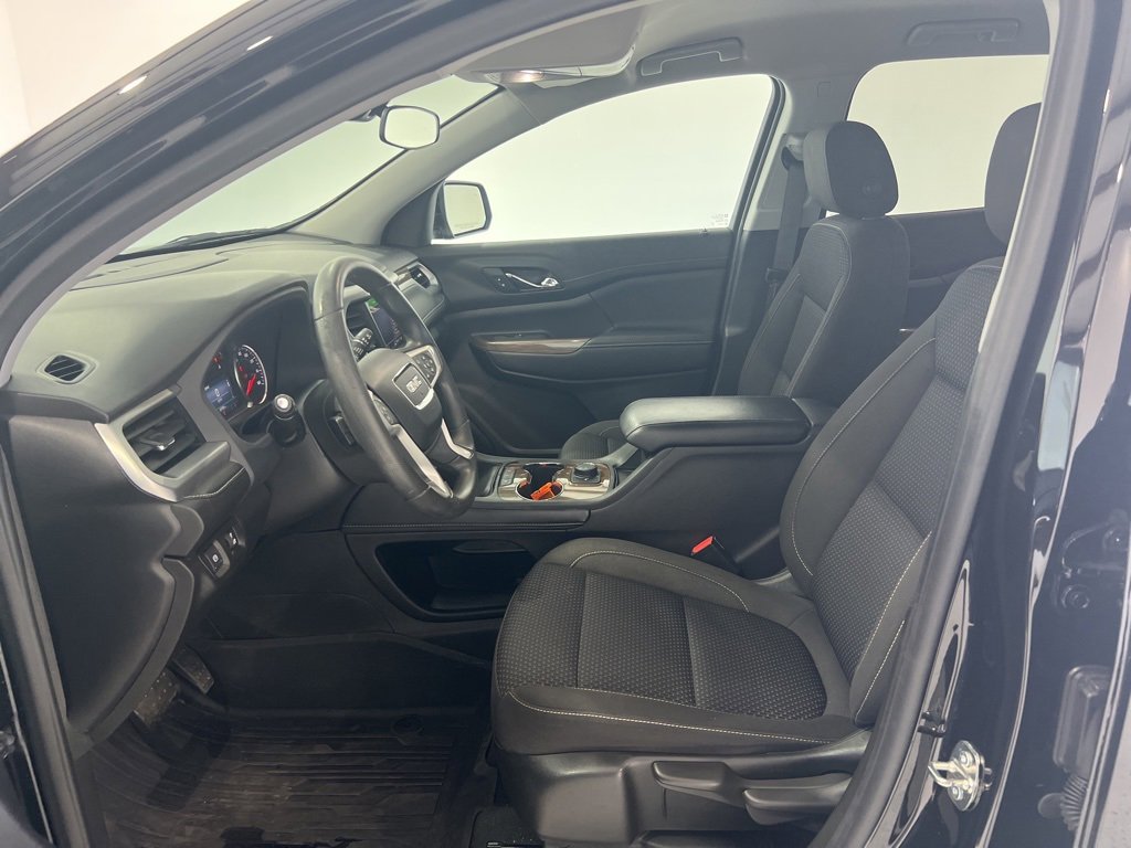 Used 2023 GMC Acadia SLE w/ LPO, Floor Liner Package image 37