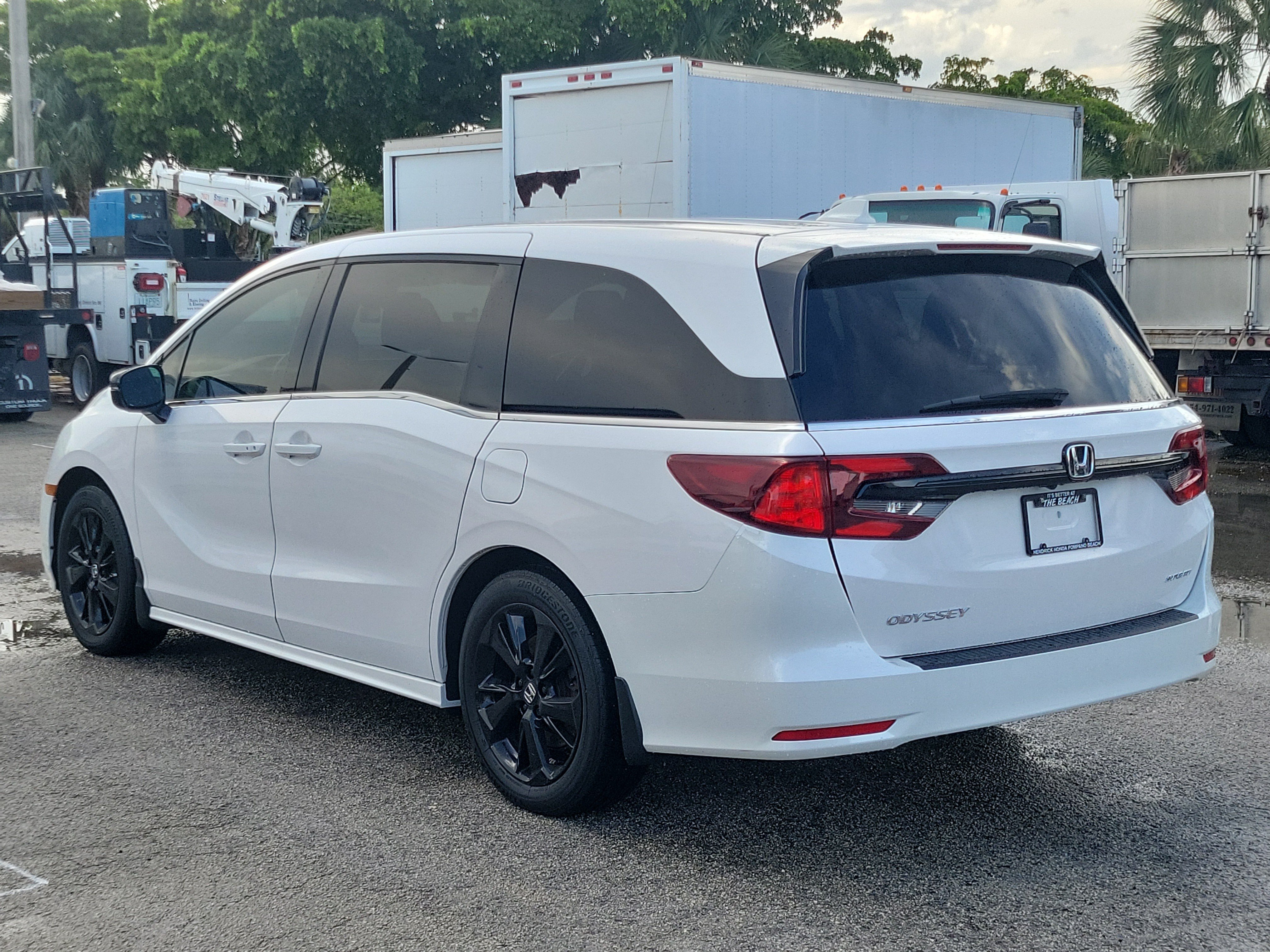 Used 2024 Honda Odyssey Sport image 3