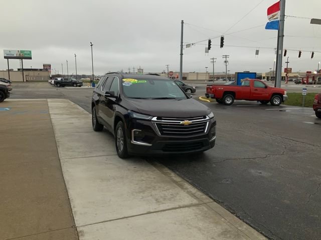 Used 2023 Chevrolet Traverse LT image 4