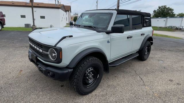 Used 2023 Ford Bronco Black Diamond AWD/4WD image 6
