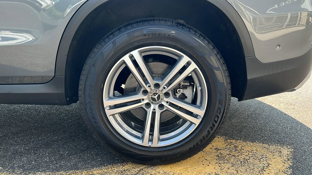 Used 2022 Mercedes-Benz GLC 300 GLC 300 image 10