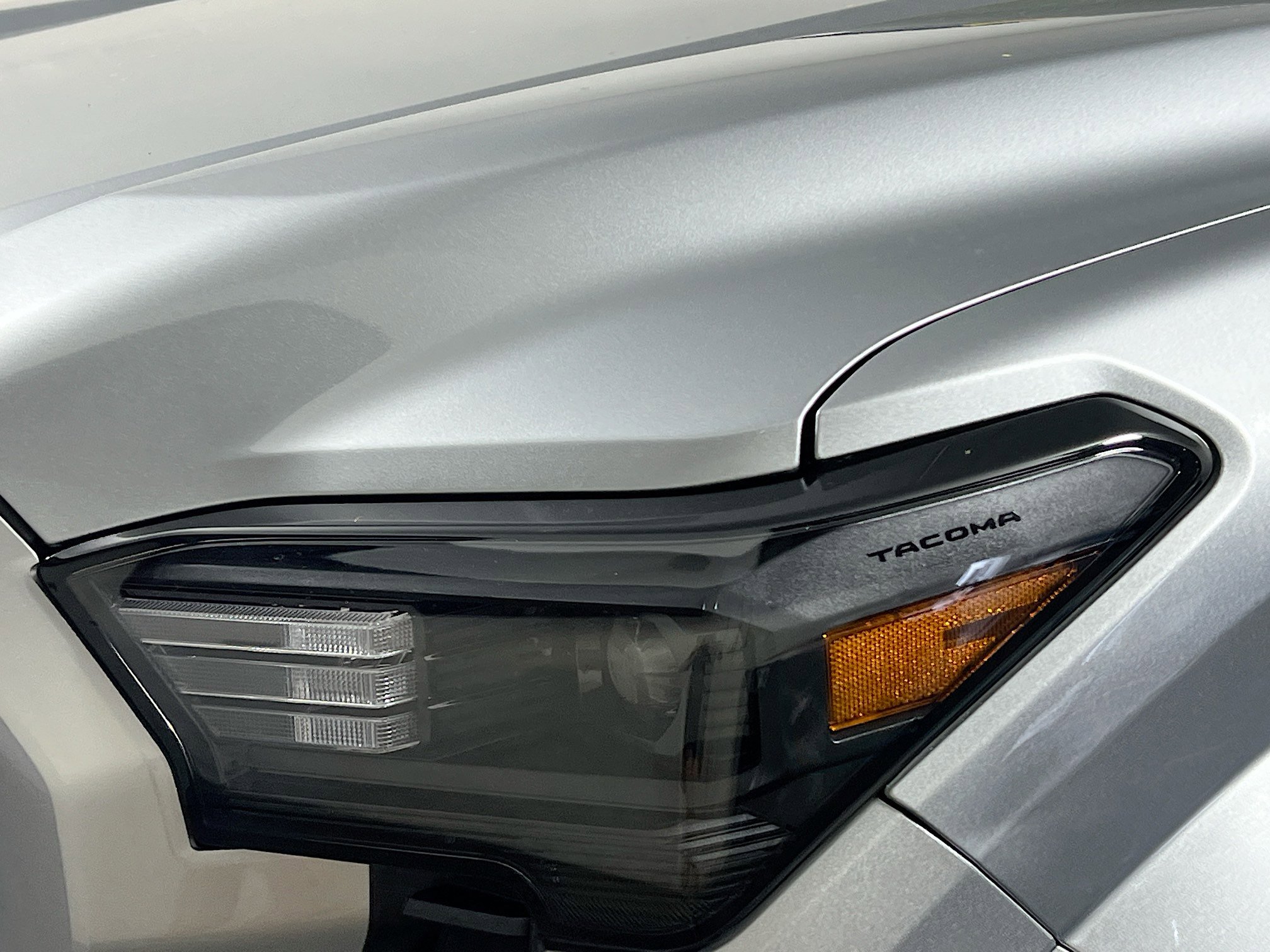 Used 2024 Toyota Tacoma SR5 image 33