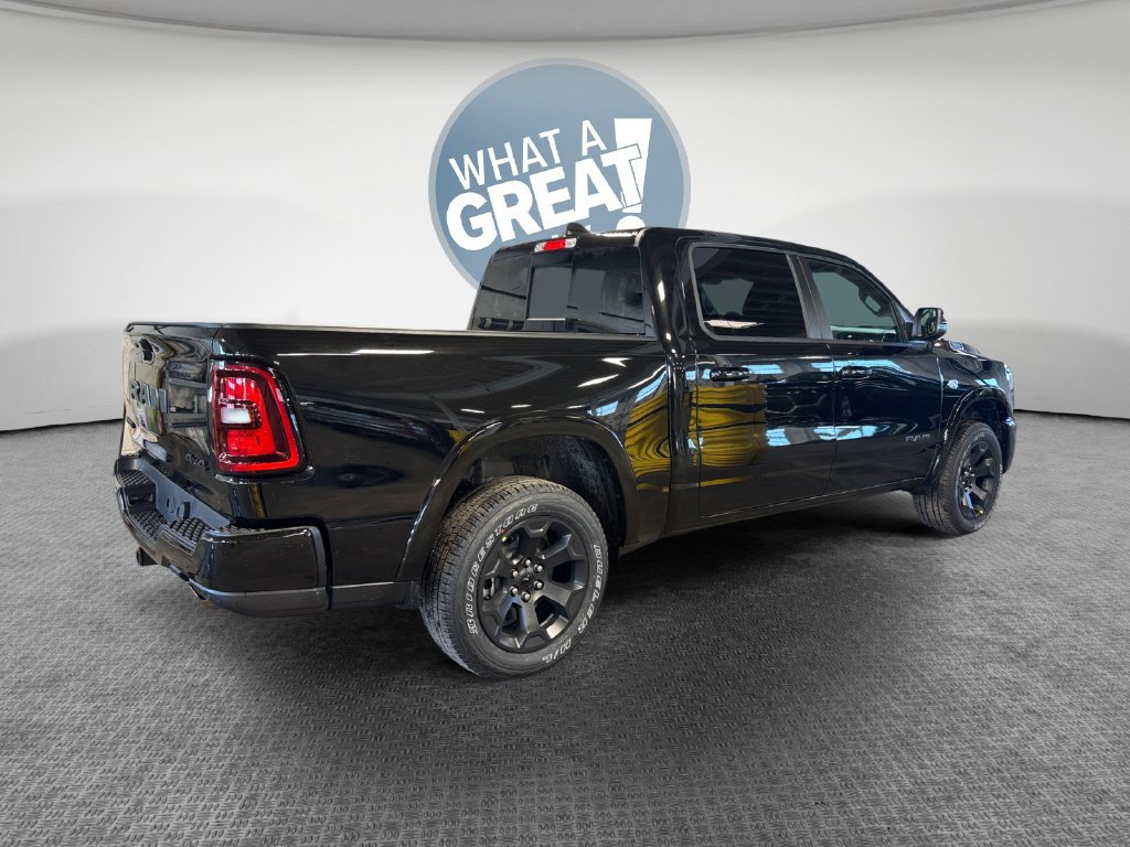 New 2026 RAM 1500 Big Horn AWD/4WD image 3