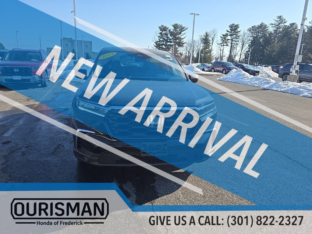 Used 2023 Honda Pilot LX image 3