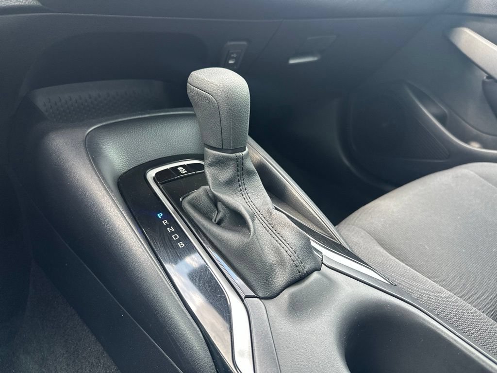 Certified 2025 Toyota Corolla LE FWD image 20