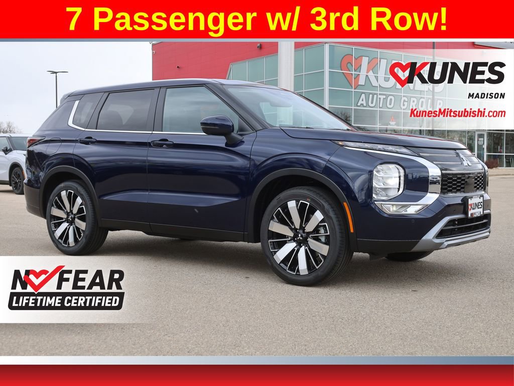 New 2025 Mitsubishi Outlander SE image 1