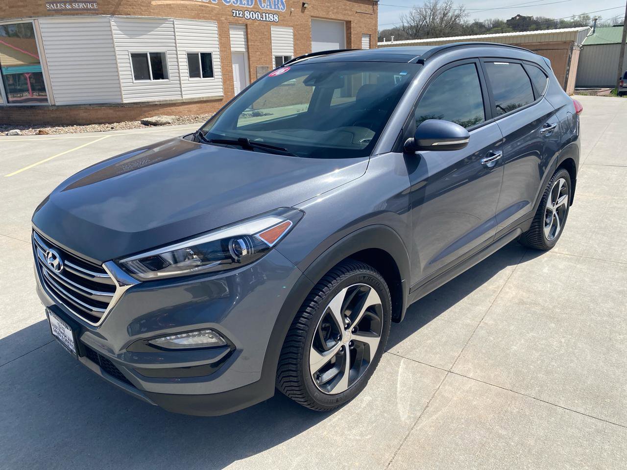 Used 2016 Hyundai Tucson Limited w/ Option Group 03 AWD/4WD image 2