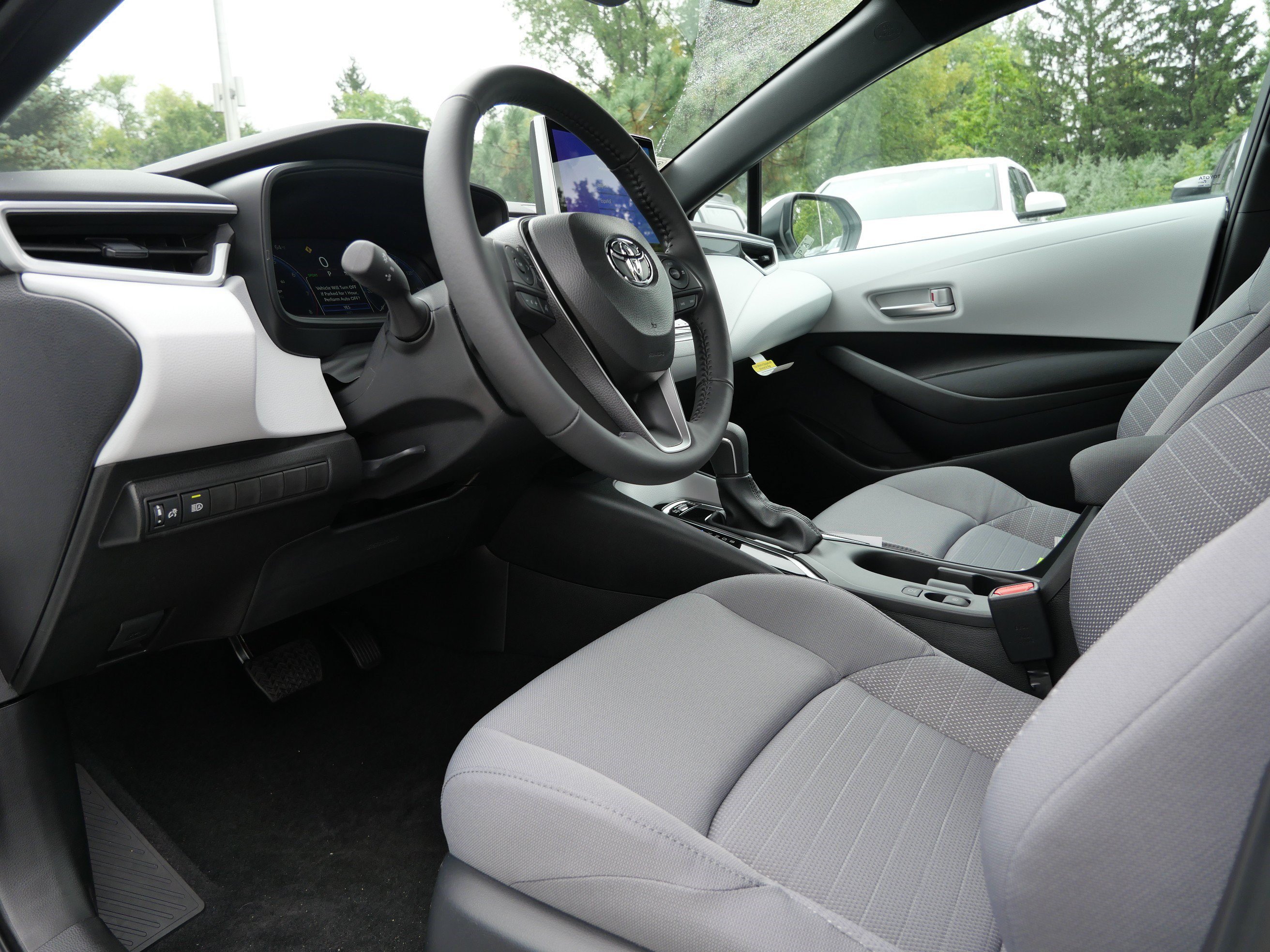 New 2026 Toyota Corolla SE w/ SE Package FWD image 5