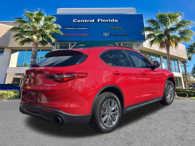 Used 2023 Alfa Romeo Stelvio Sprint RWD image 5