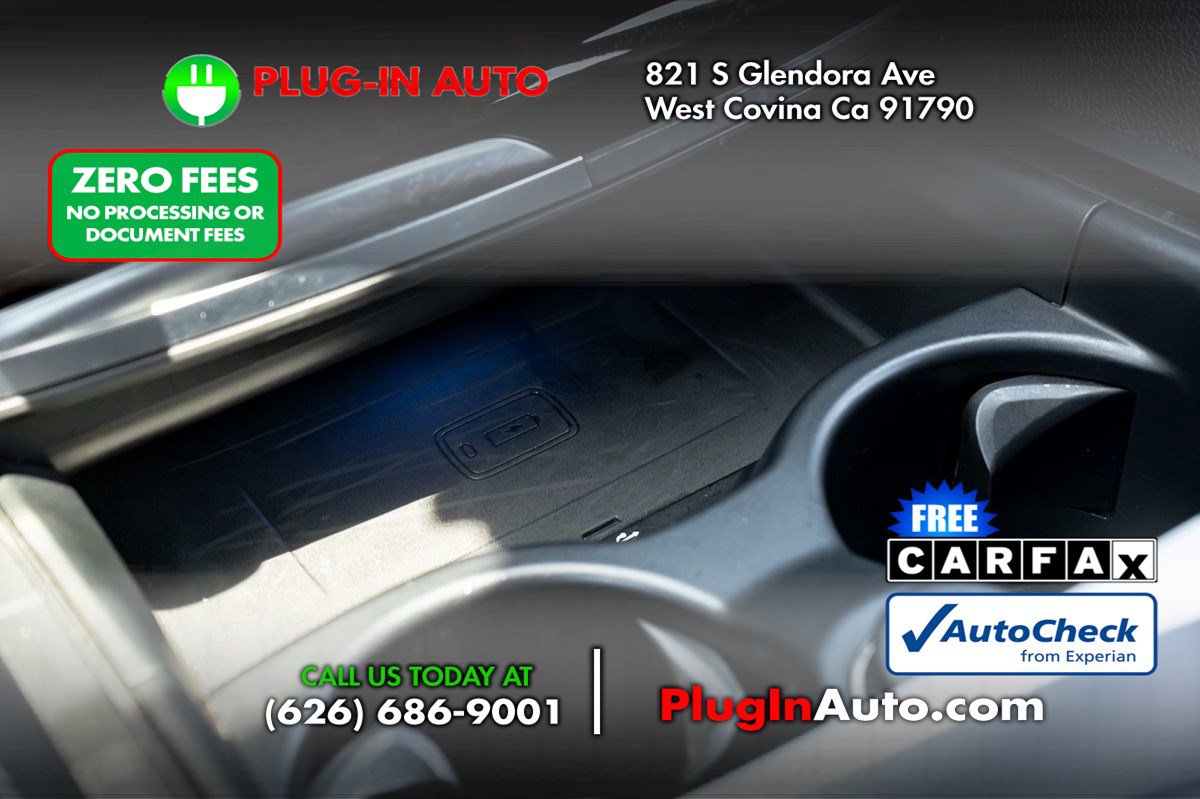 Used 2019 BMW 530e xDrive w/ Premium Package AWD/4WD image 28