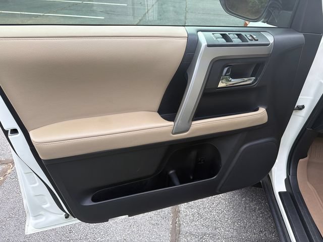Used 2022 Toyota 4Runner SR5 Premium w/ Moonroof Package RWD image 12