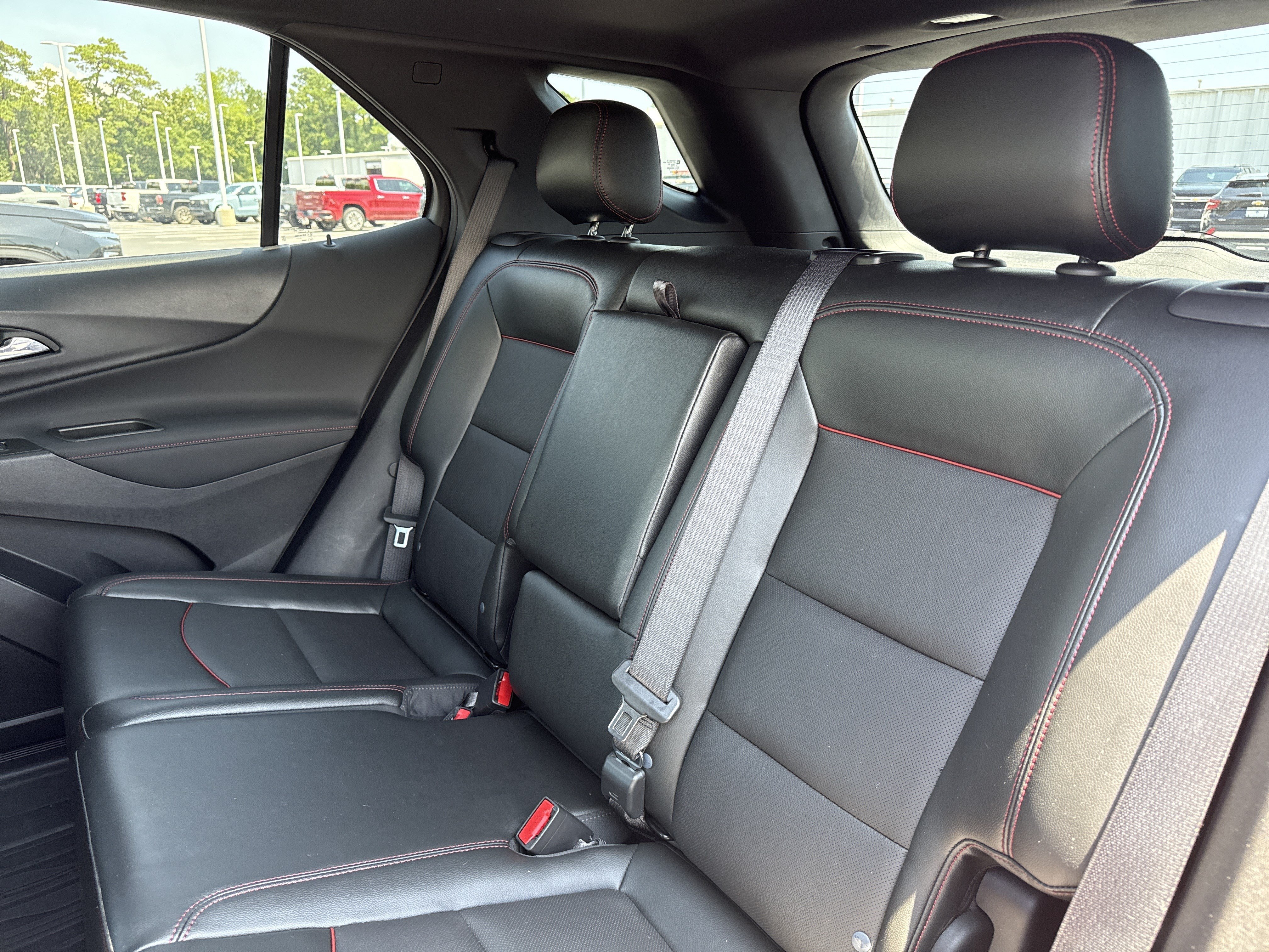 Used 2023 Chevrolet Equinox RS w/ RS Leather Package FWD image 13