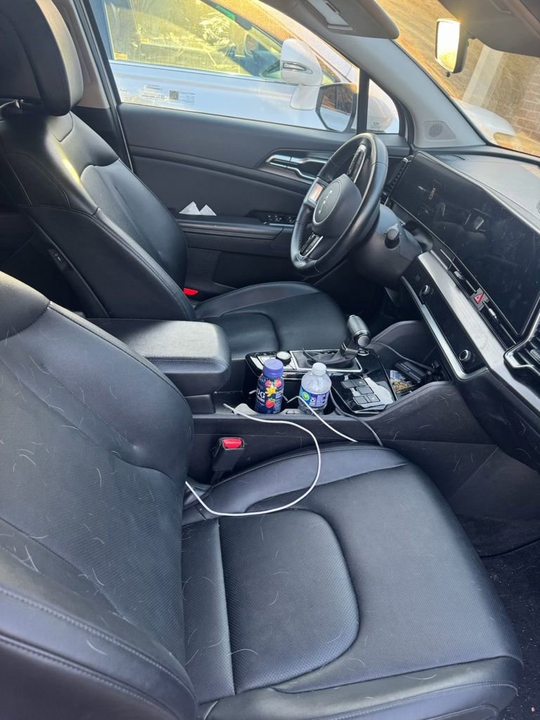 Used 2024 Kia Sportage EX image 5