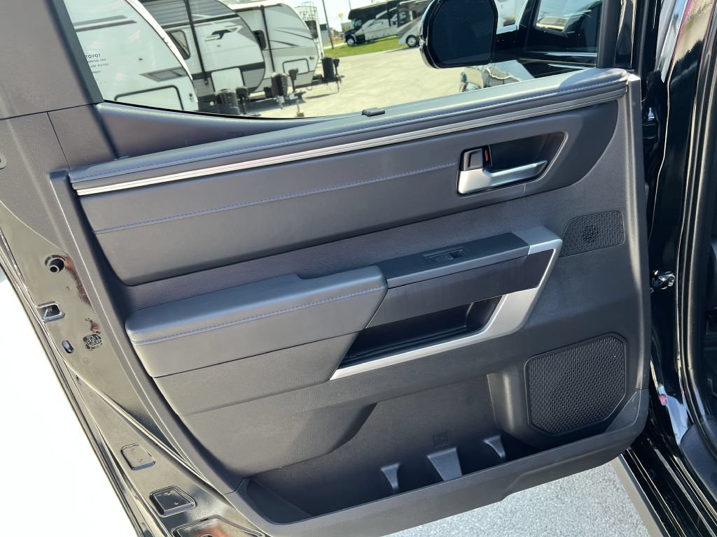 Used 2024 Toyota Tundra Platinum AWD/4WD image 16