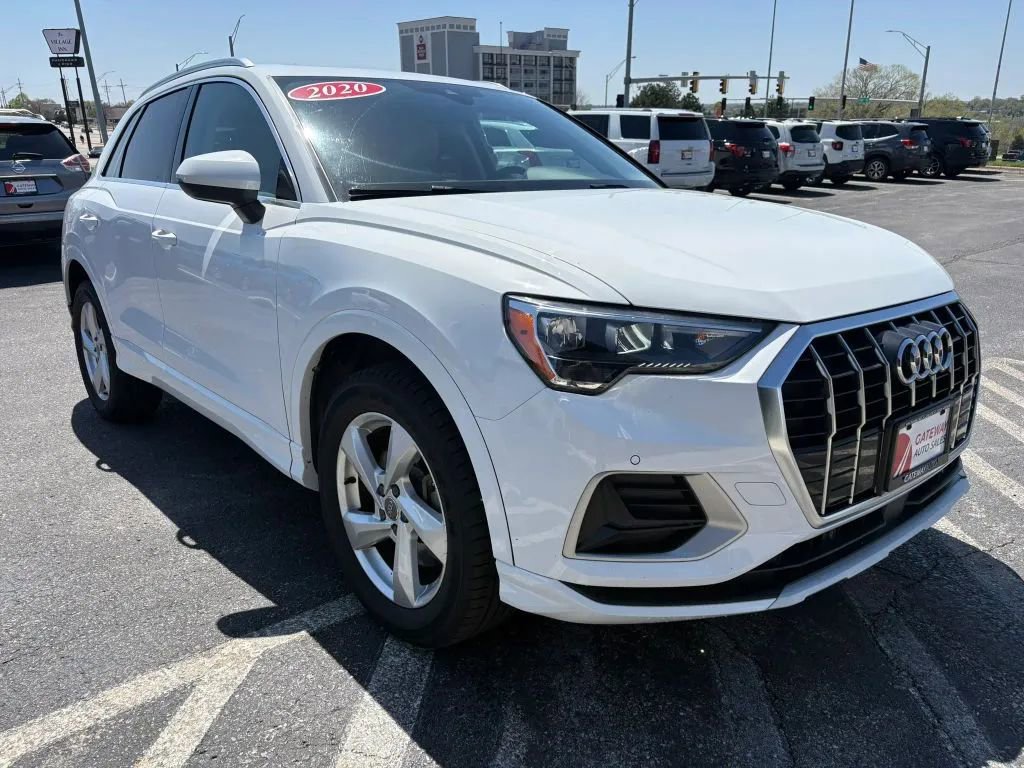 Used 2020 Audi Q3 2.0T Premium w/ Convenience Package AWD/4WD image 7
