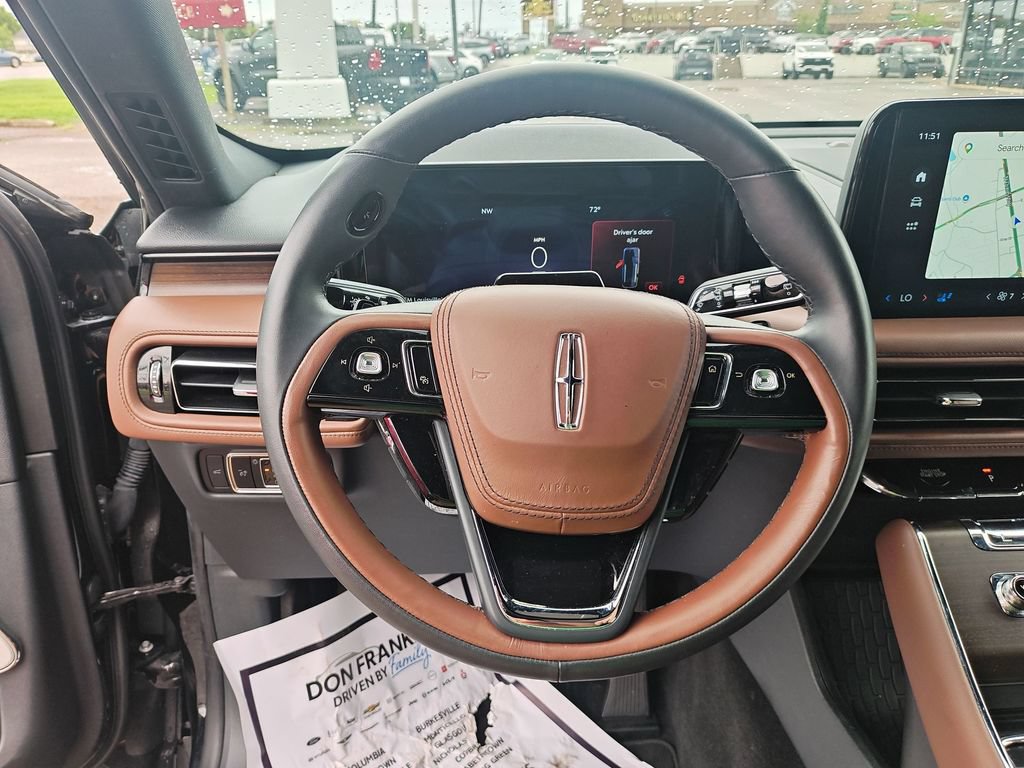 Used 2025 Lincoln Aviator Reserve w/ Equipment Group 201A AWD/4WD image 14