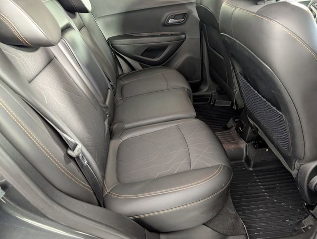 Used 2019 Chevrolet Trax LT w/ LT Convenience Package image 28