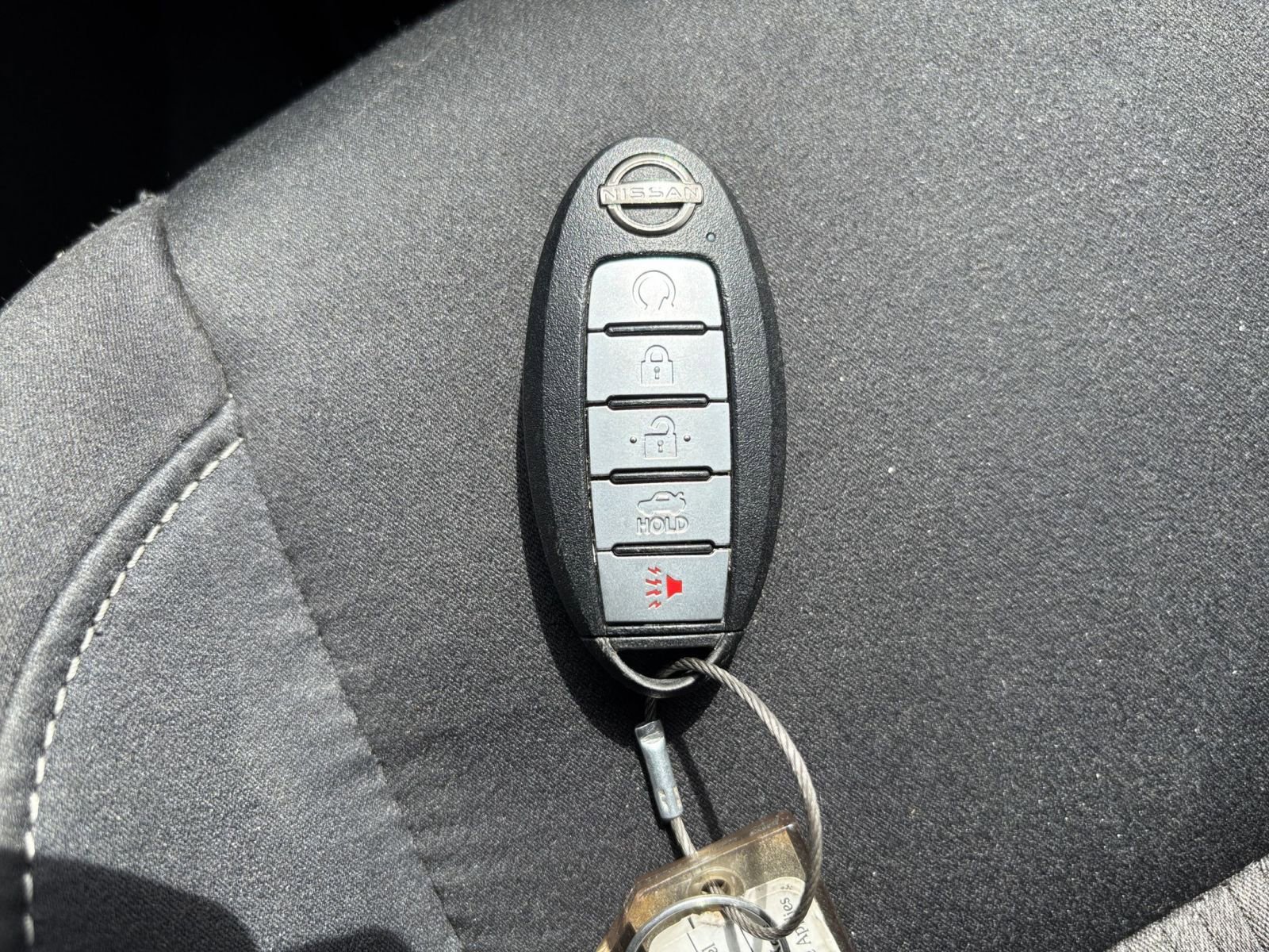 Used 2025 Nissan Altima 2.5 SV FWD image 21