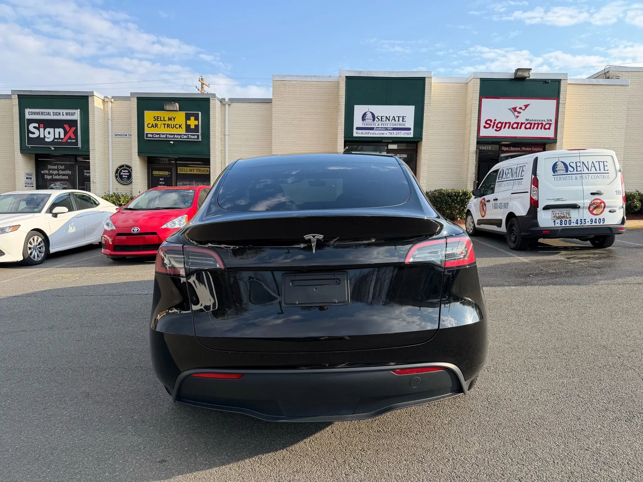 Used 2025 Tesla Model Y Long Range image 12