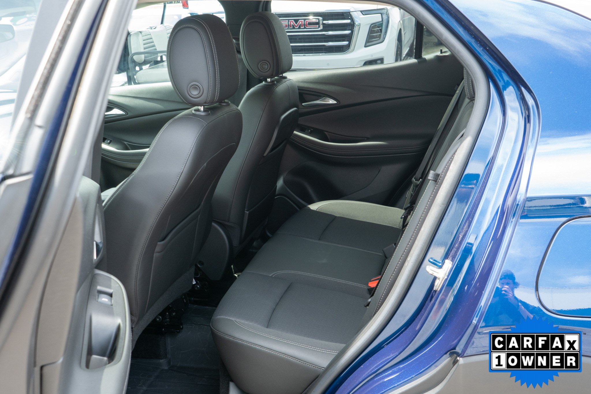 Used 2023 Buick Encore GX Preferred w/ Cold Weather Comfort Package AWD/4WD image 29