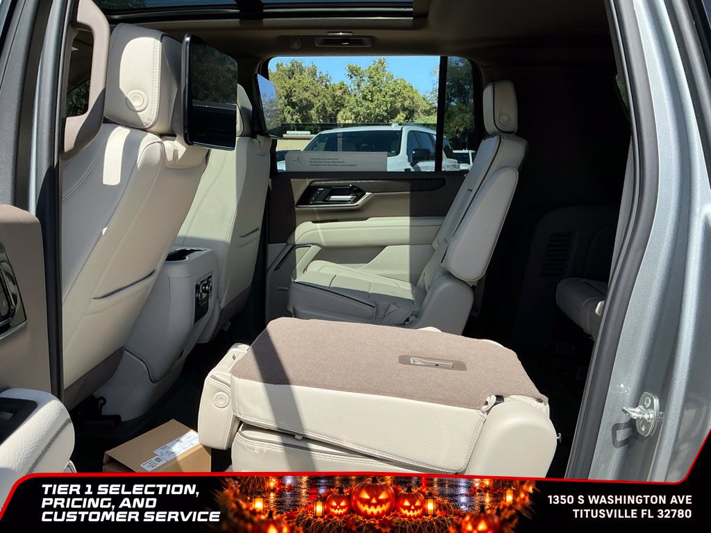 New 2026 GMC Yukon XL Denali w/ Denali Reserve Package RWD image 37