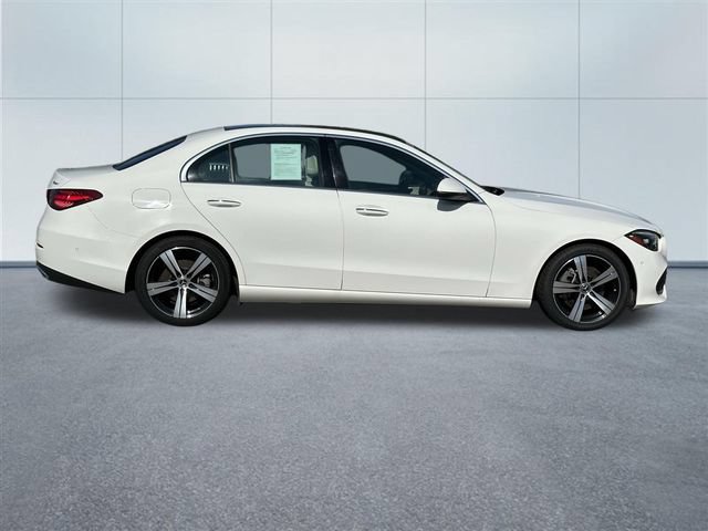 Used 2025 Mercedes-Benz C 300 4MATIC Sedan image 4