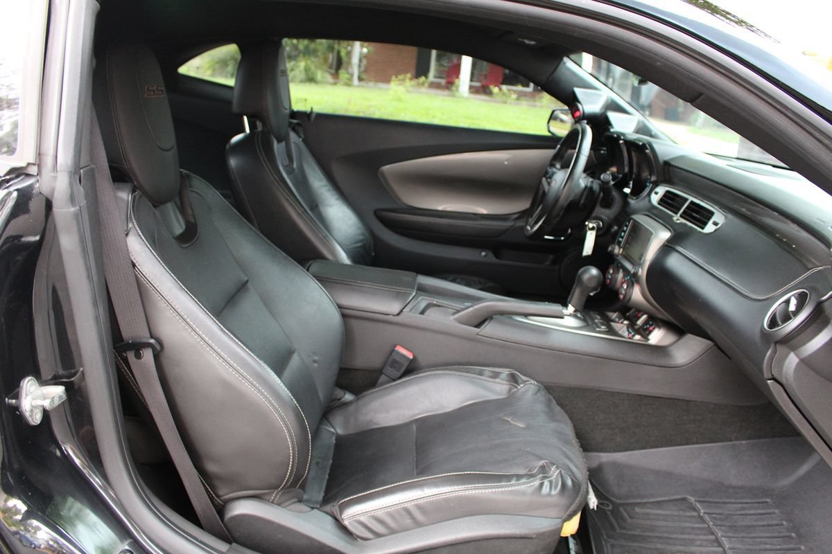 Used 2013 Chevrolet Camaro SS w/ RS Package RWD image 16