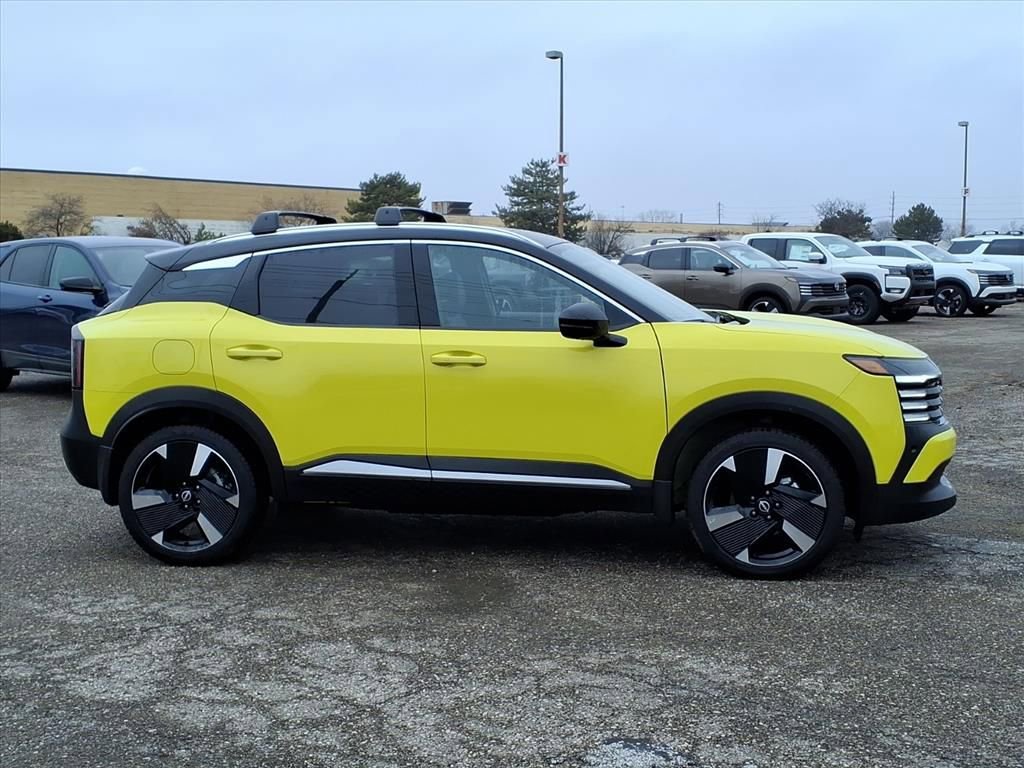 New 2026 Nissan Kicks SR w/ SR Premium Package image 2